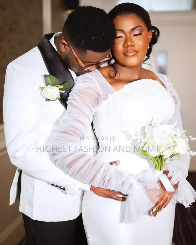 Minimalist Modern White Wedding Ensemble