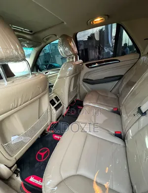 Mercedes-Benz M Class 2012 Blue
