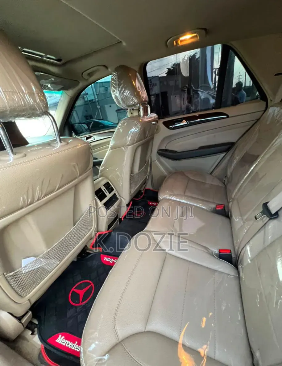 Mercedes-Benz M Class 2012 Blue