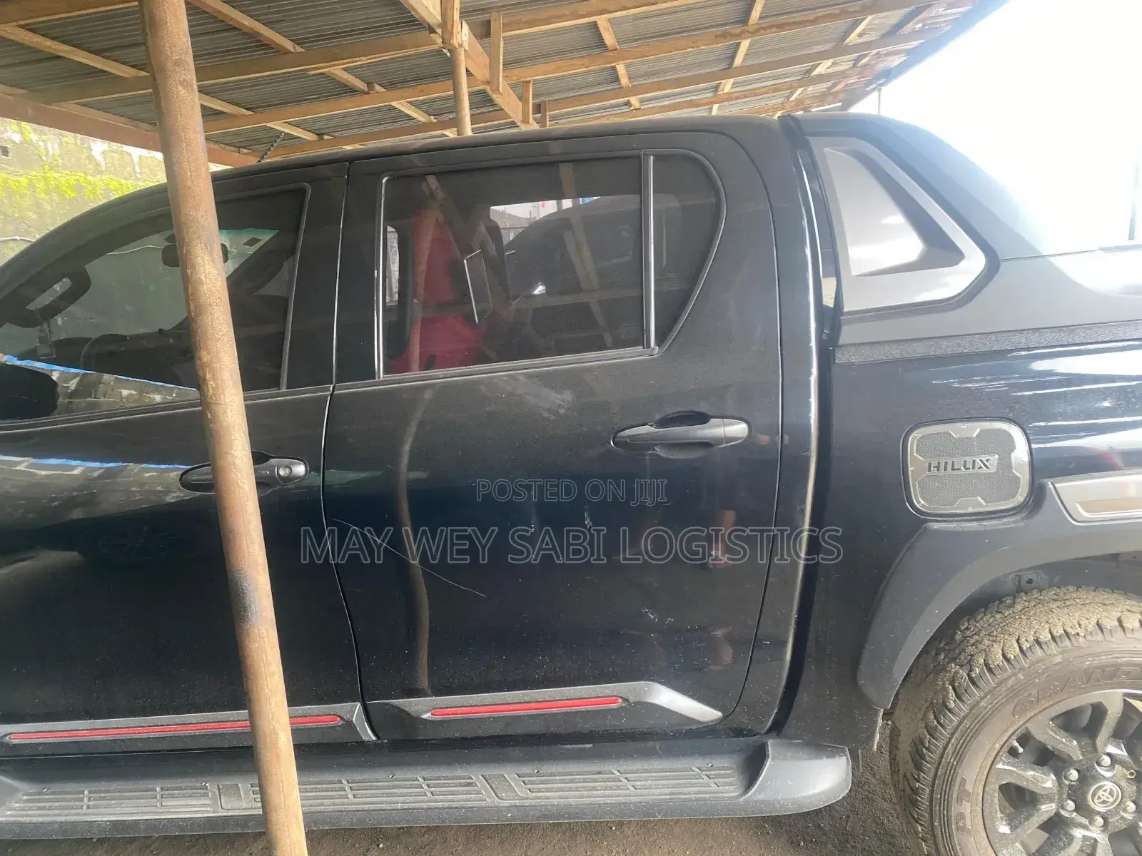 Toyota Hilux 2024 Black