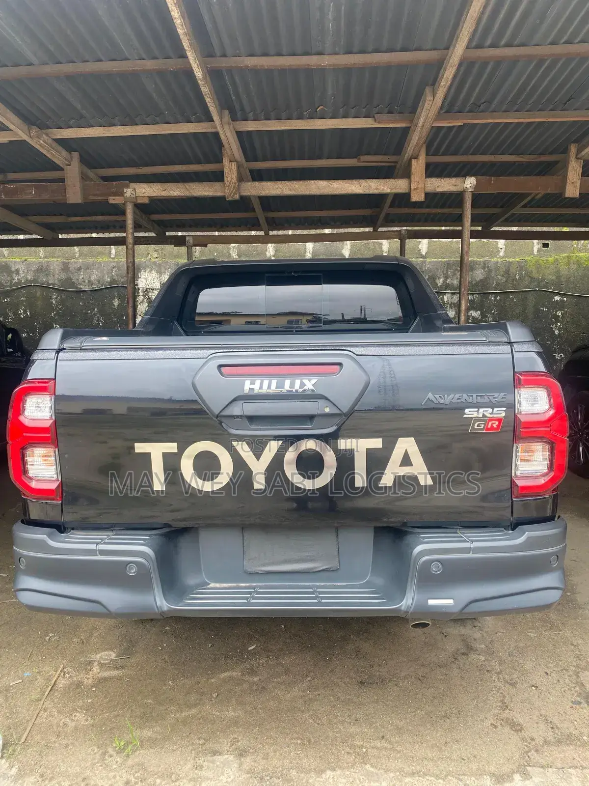 Toyota Hilux 2024 Black