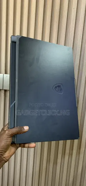 Laptop MSI Cyborg 15 16GB Intel Core i7 SSD 1T