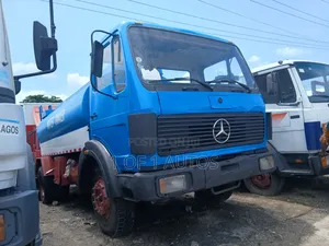 Mercedez Benz Truck Tanker 1217