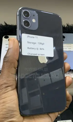 Apple iPhone 11 64 GB Black