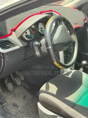 Peugeot 207 2011 Silver