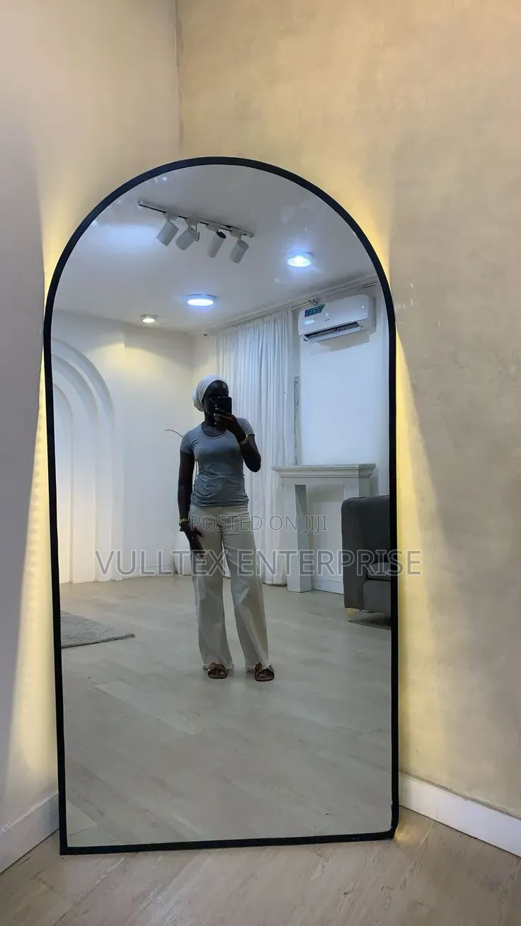 Half Moon Top Mirror