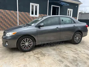 Toyota Corolla 2013 Gray