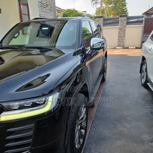 Toyota Land Cruiser 2023 Black