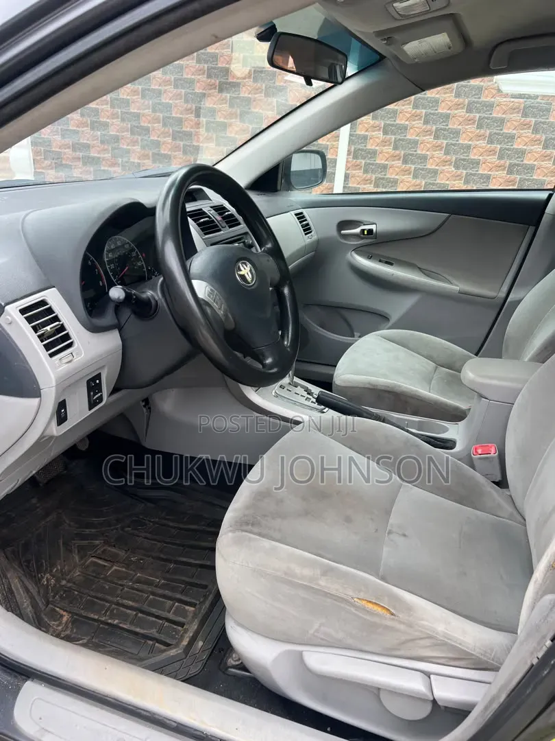 Toyota Corolla 2013 Gray