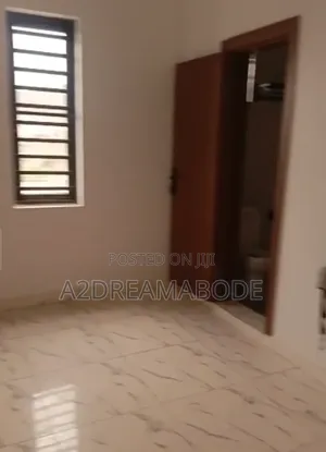 4bdrm Duplex in Magodo Phase 1 for rent