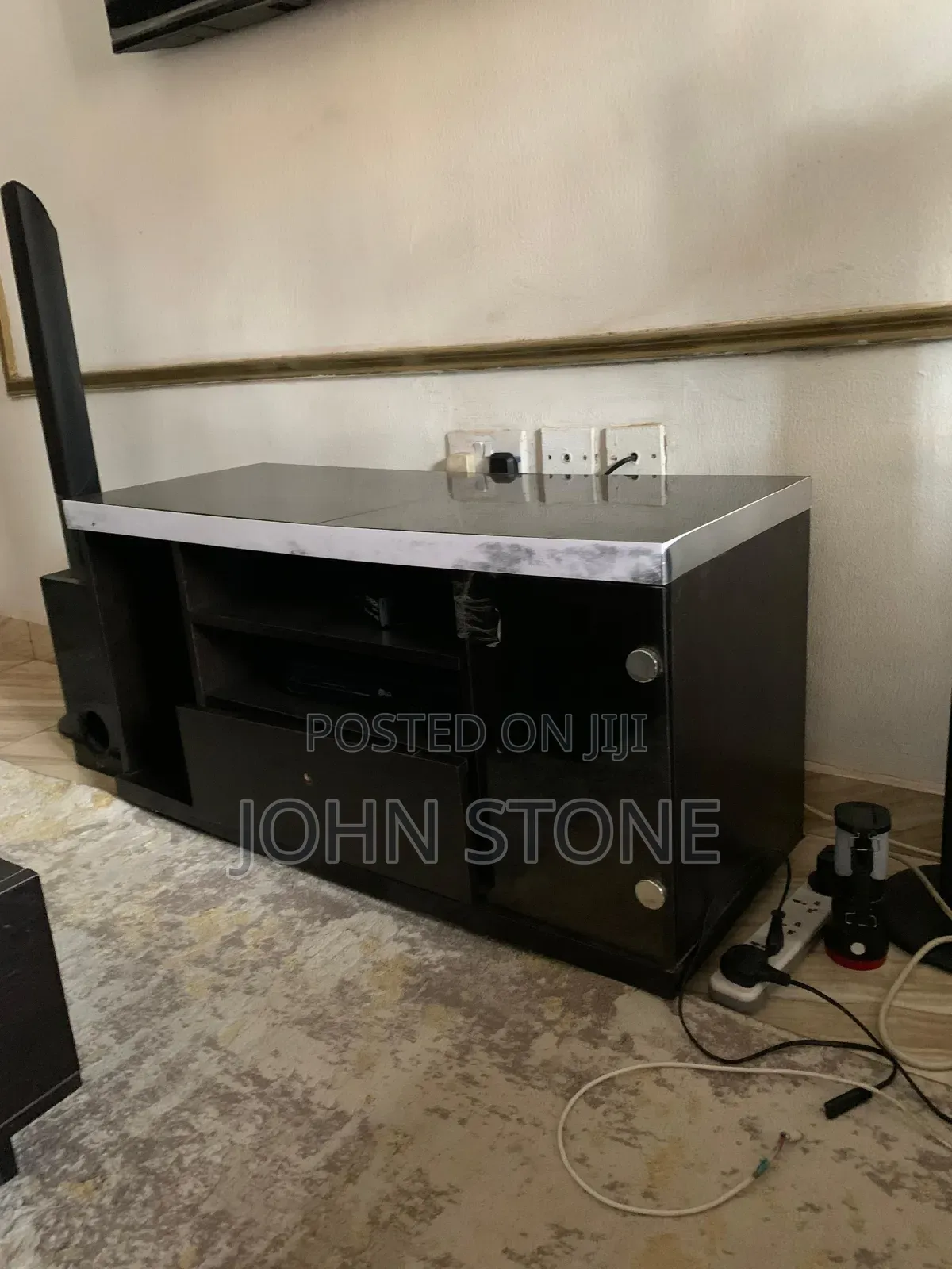 Tv-Stand and Mount