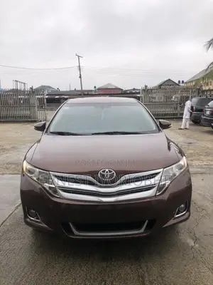 Toyota Venza XLE 4dr Wagon AWD (2.7L 4cyl 6A) 2014 Brown