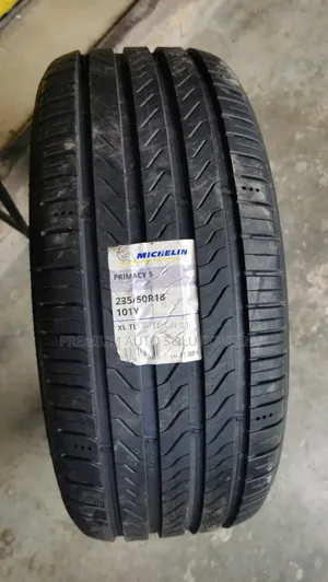 Brand New 235/55r18