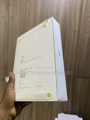 New Apple iPad (2025) 128 GB Silver