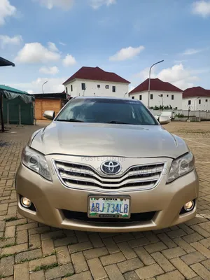 Toyota Camry 2008 Gold