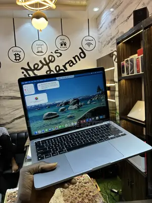 Laptop Apple MacBook Pro 2020 8GB Apple M1 SSD 512GB