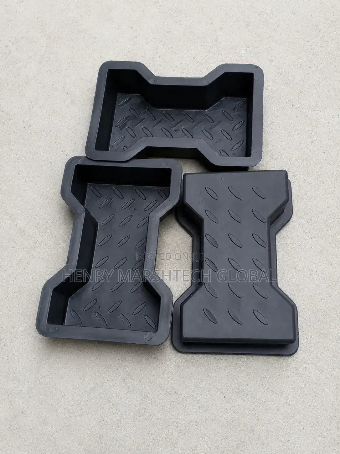 Interlock Mold