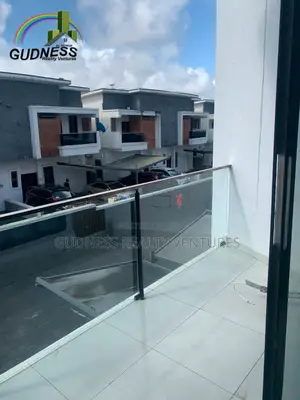 4bdrm Duplex in Lekki for sale
