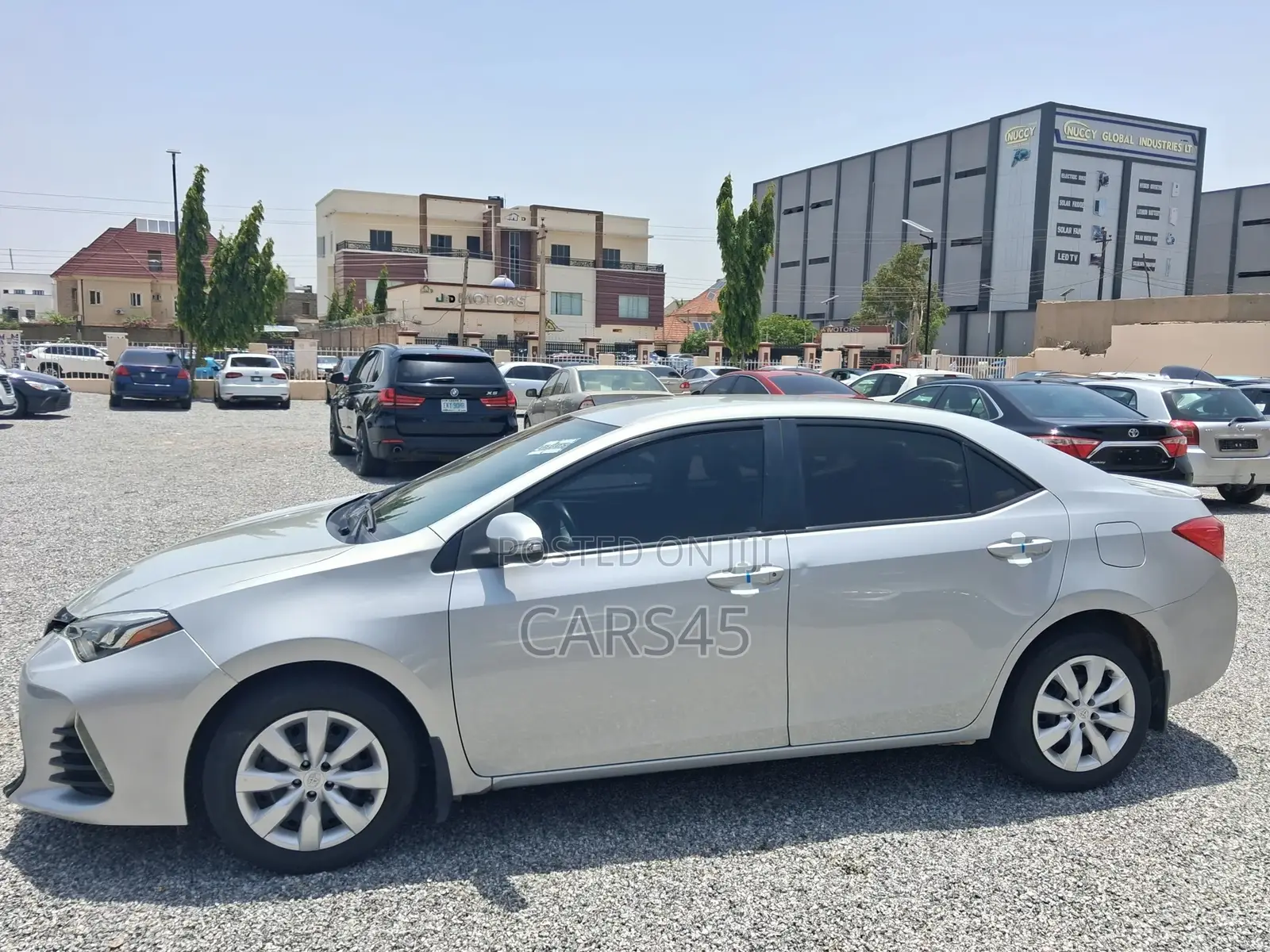 Toyota Corolla 2017 Silver