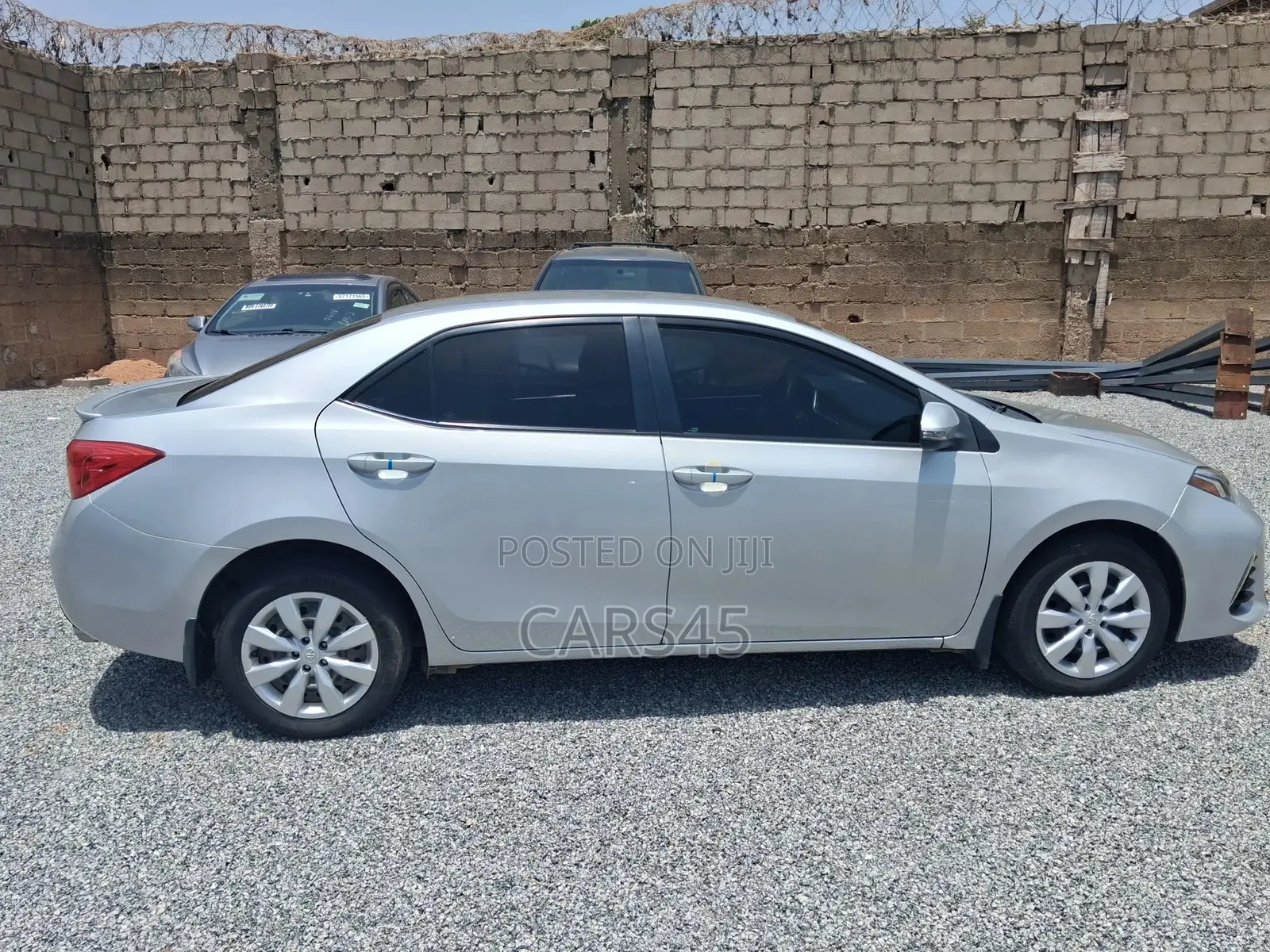 Toyota Corolla 2017 Silver