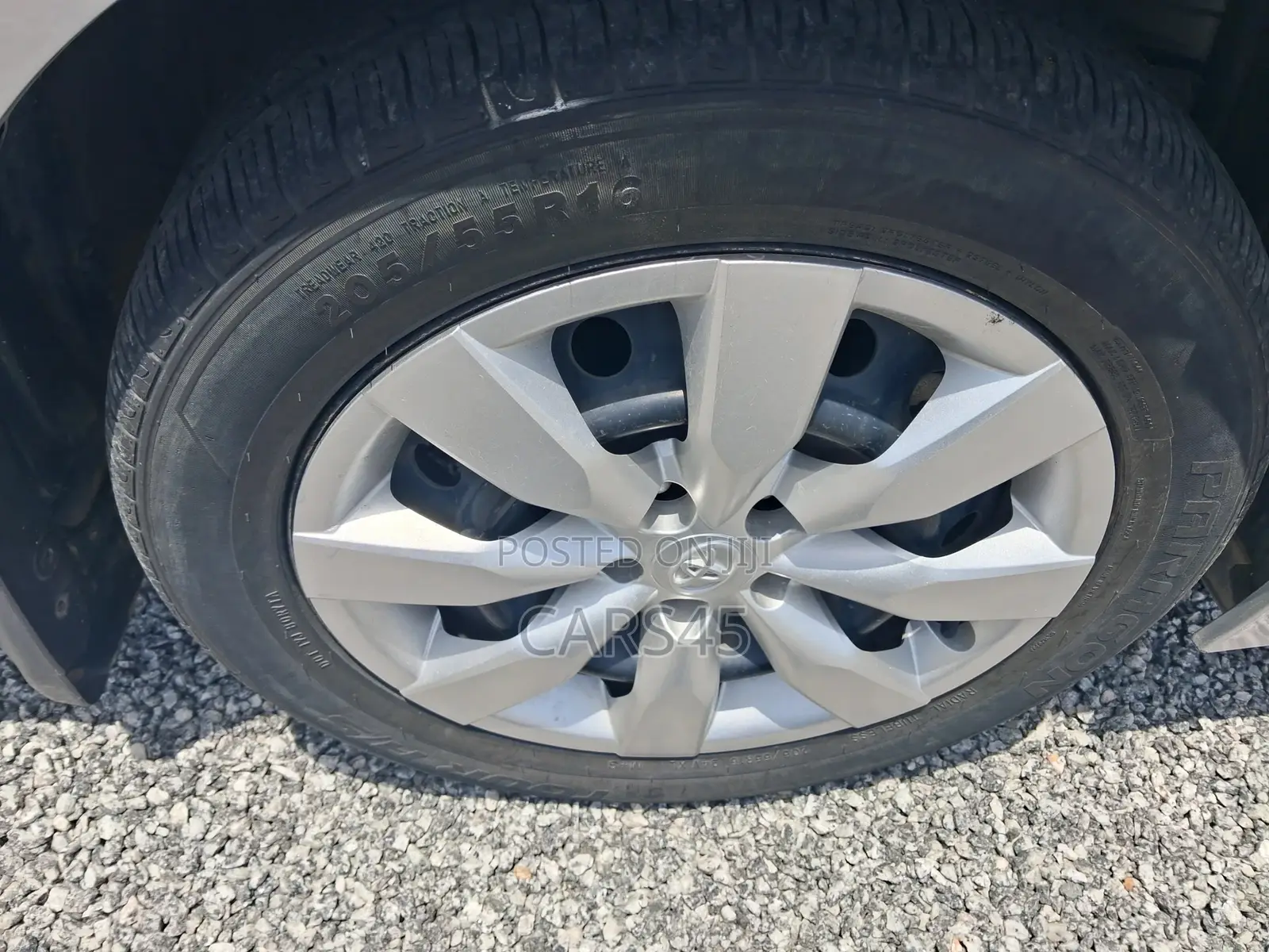 Toyota Corolla 2017 Silver