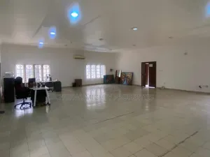 3bdrm Block of Flats in Asokoro Property for rent