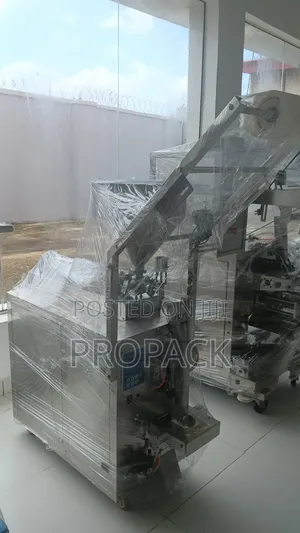 Liquid and Paste Sachet Packaging Machine With Air Compressor