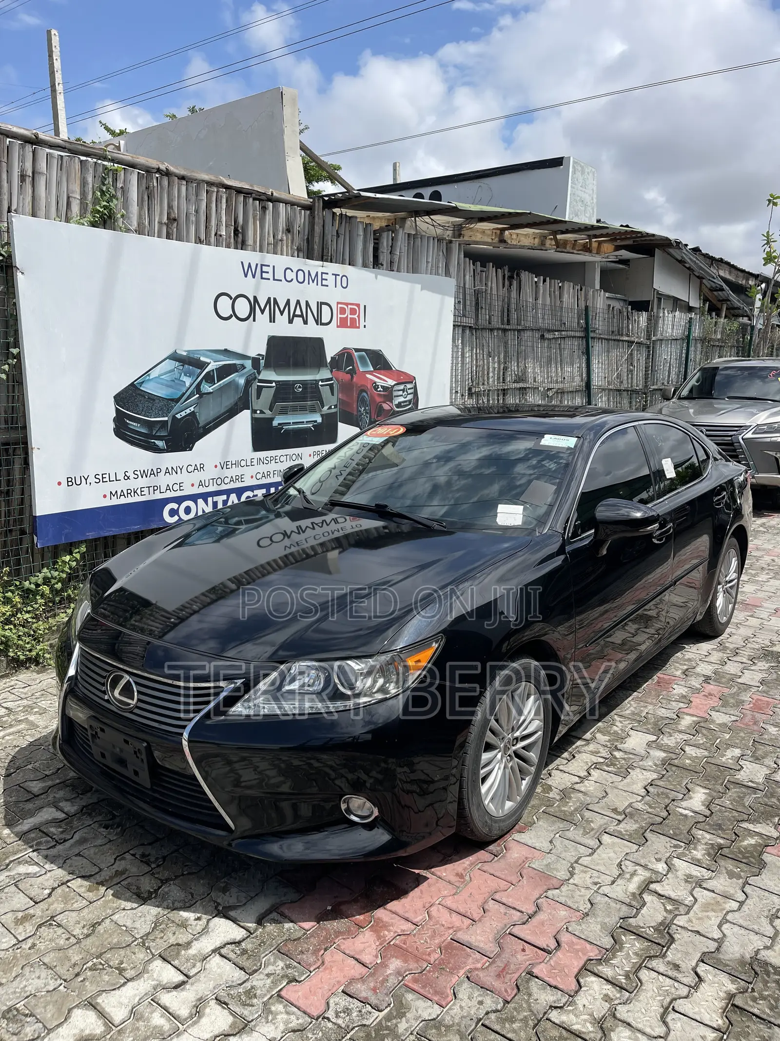 Lexus ES 2015 Black