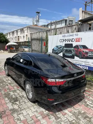 Lexus ES 2015 Black