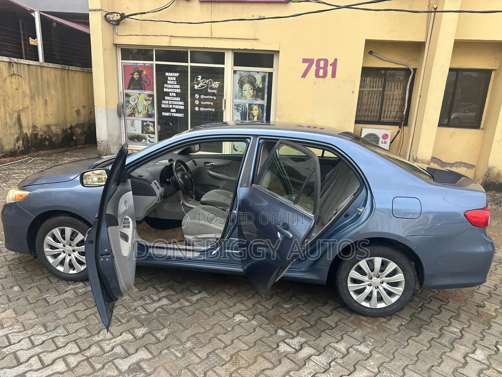 Toyota Corolla 2013 Blue