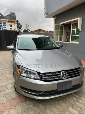 Volkswagen Passat 2013 Gray
