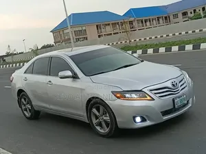 Toyota Camry 2009 Silver