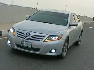 Toyota Camry 2009 Silver