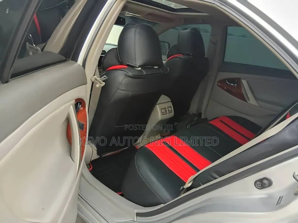Toyota Camry 2009 Silver