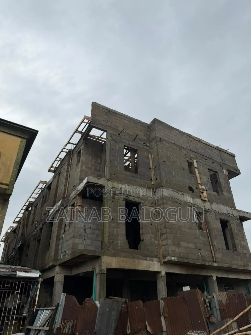 2 Bedroom Leasehold in Yaba