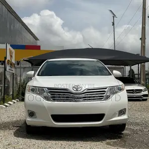 Toyota Venza LE 2012 White