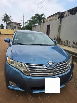 Toyota Venza AWD 2010 Blue