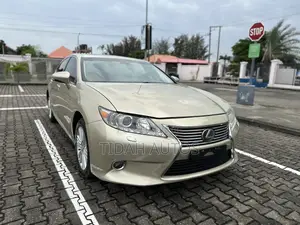 Lexus ES 350 FWD 2013 Gold