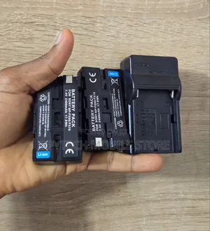 New Original (Follow Come) 2 Sets of 2400 Mah U800 Led Light Battery