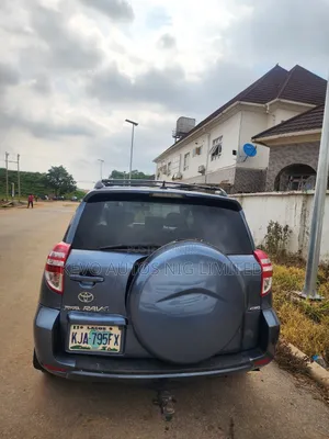 Toyota RAV4 2010 Blue