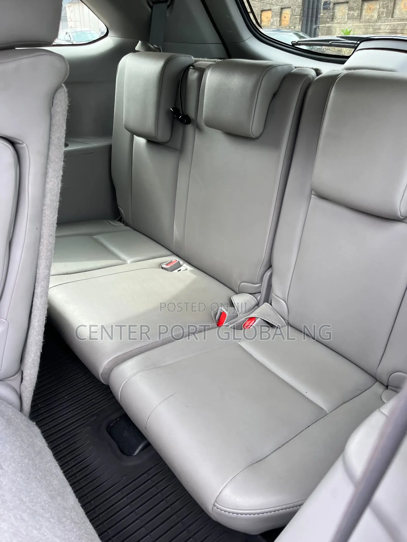Toyota Highlander XLE 2019 Silver