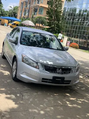 Honda Accord 2.0 i-VTEC Automatic 2009 Silver