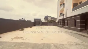 4bdrm Townhouse / Terrace in Lekki Scheme 2, Abraham Adesanya Estate