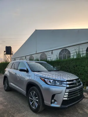 Toyota Highlander 2018 Silver