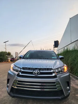 Toyota Highlander 2018 Silver