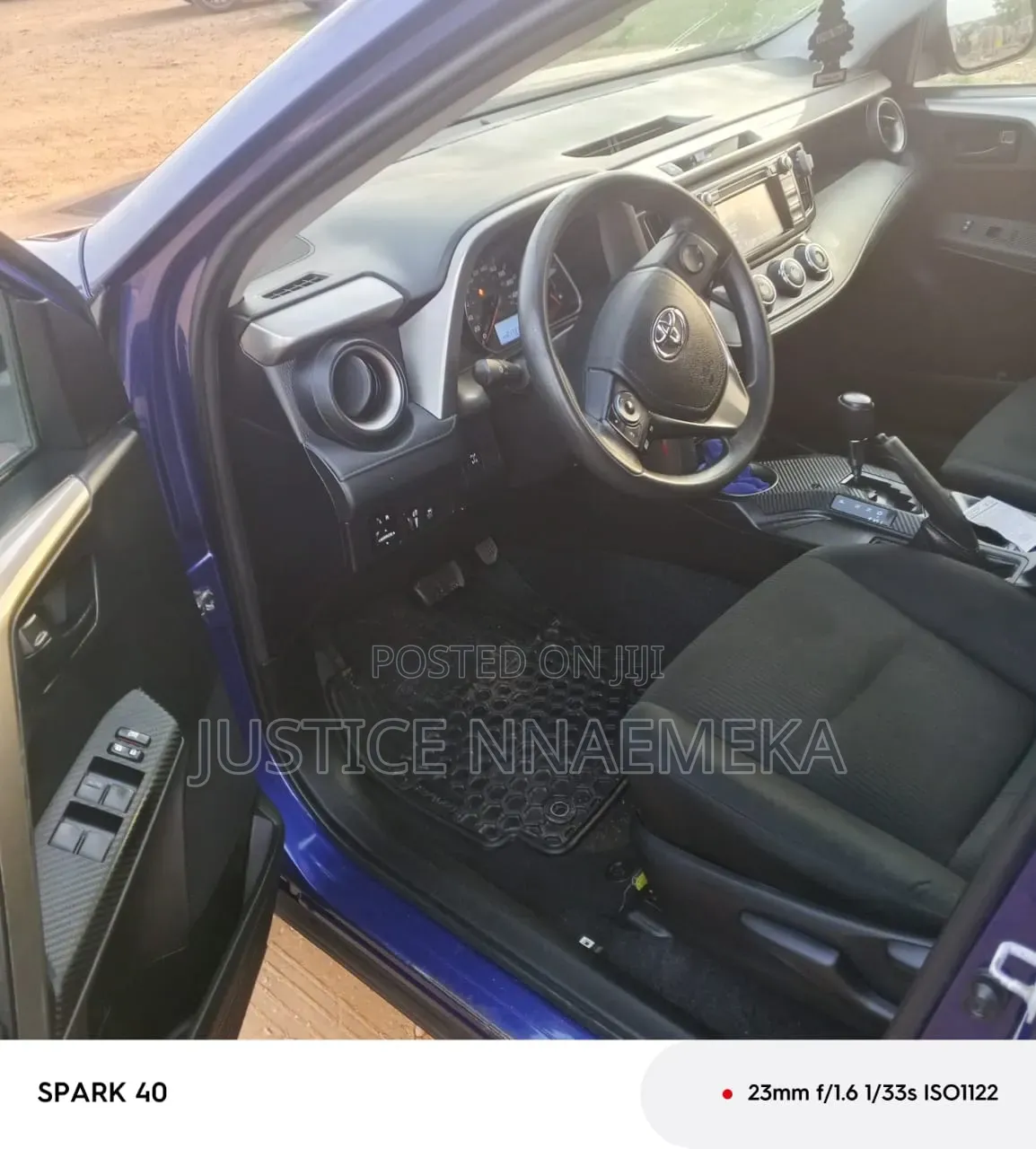Toyota RAV4 2016 Blue