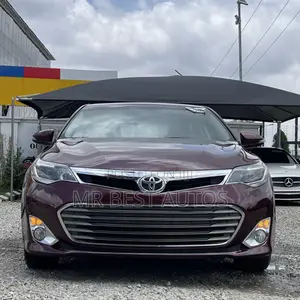 Toyota Avalon XLE Sedar FWD (3.5L 6cyl 6A) 2013 Maroon