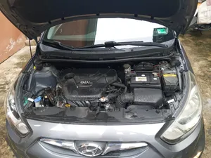 Hyundai Accent 2016 Silver