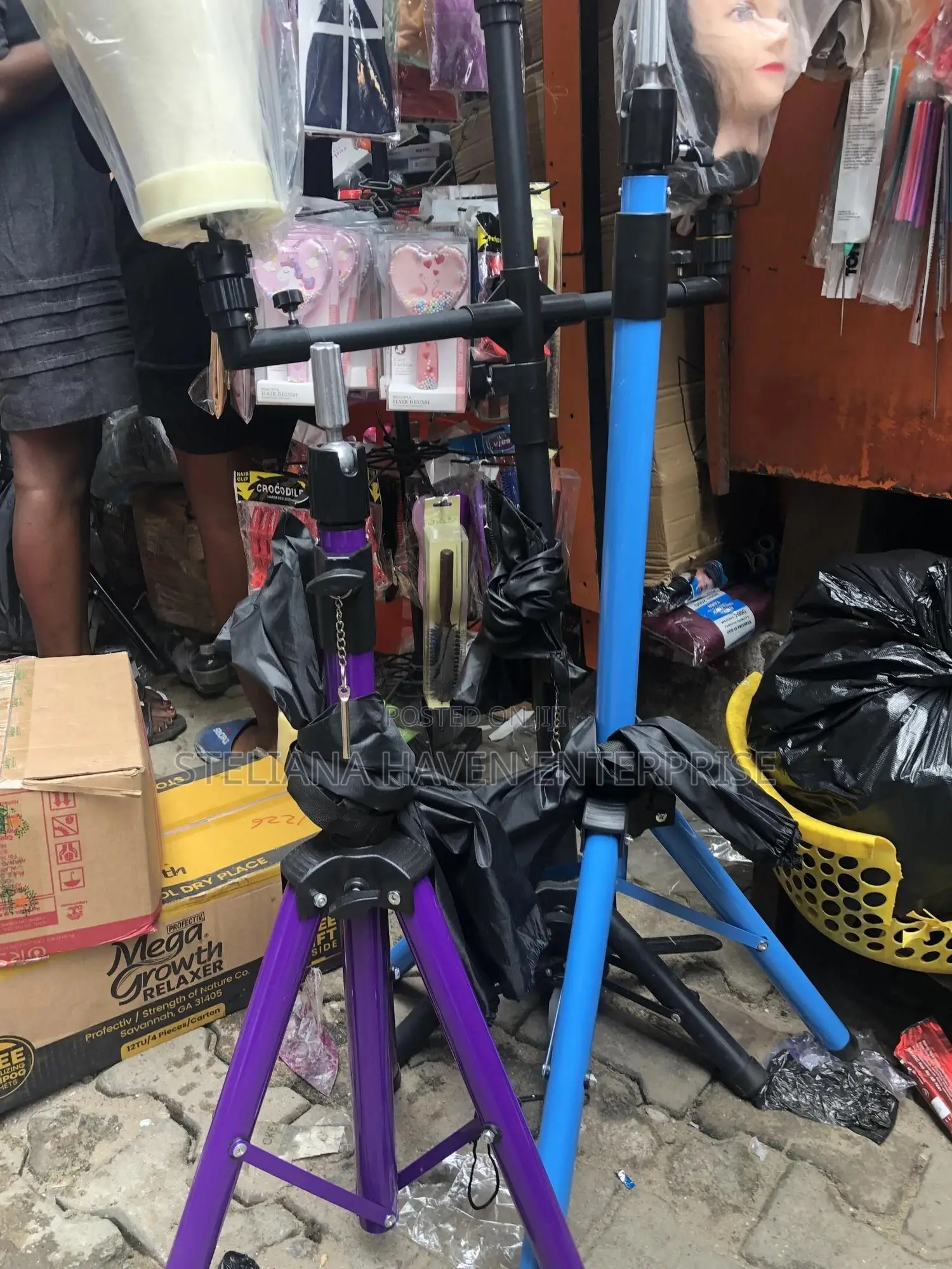 Dummy Stand
