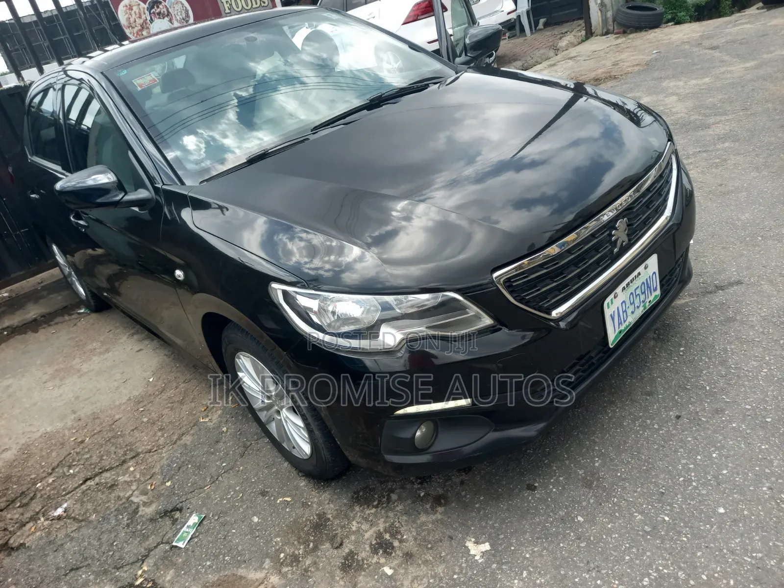 Peugeot 301 2019 Black